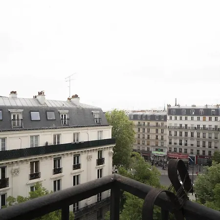 Nice 42m for 2 at 700m from Sacré-Cœur *